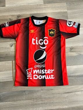 Umbro club de Los Aguilas de San Miguel El Salvador 🇸🇻 soccer jersey size M